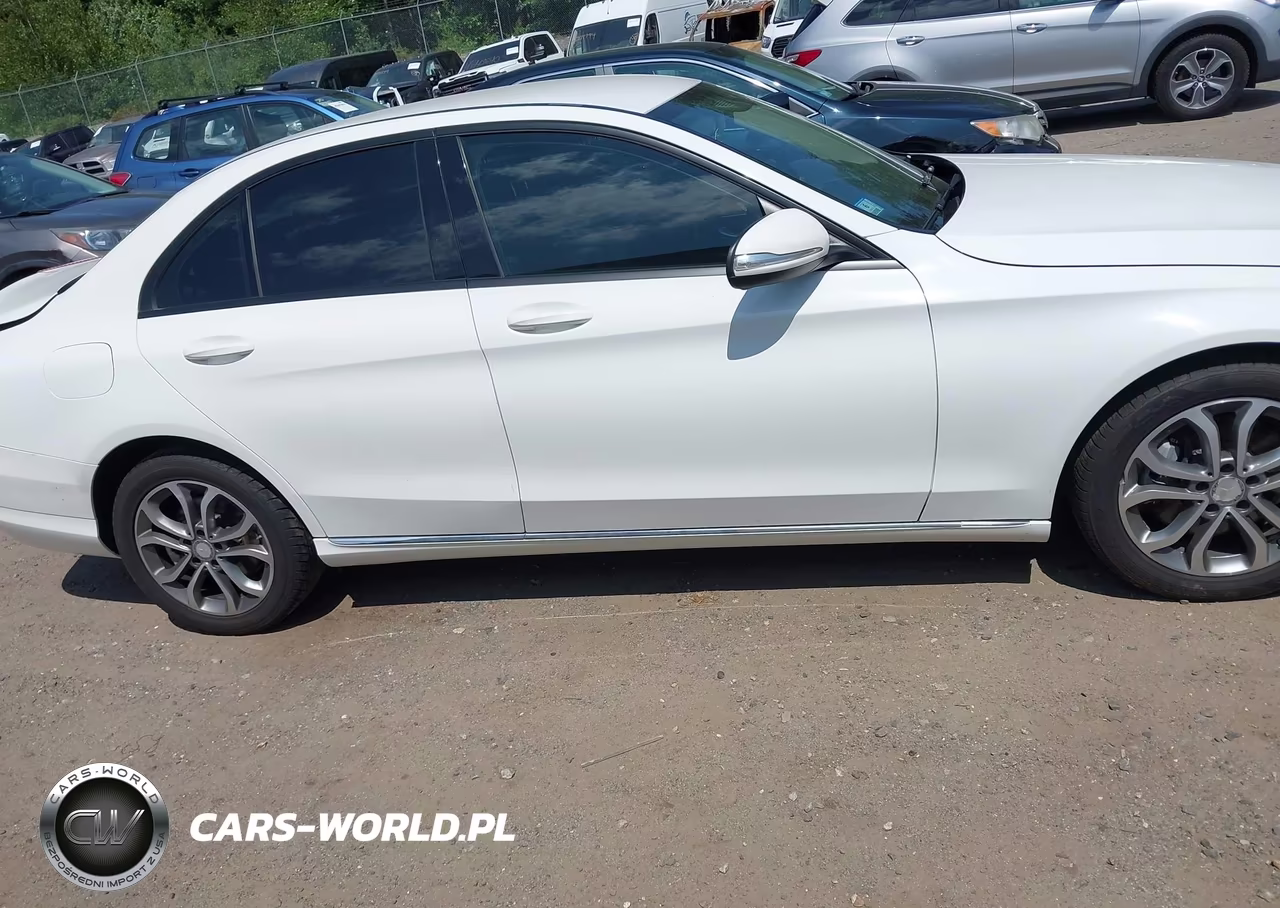 2015 Mercedes-Benz C 300 4Matic VIN:55SWF4KB8FU030371 - 14