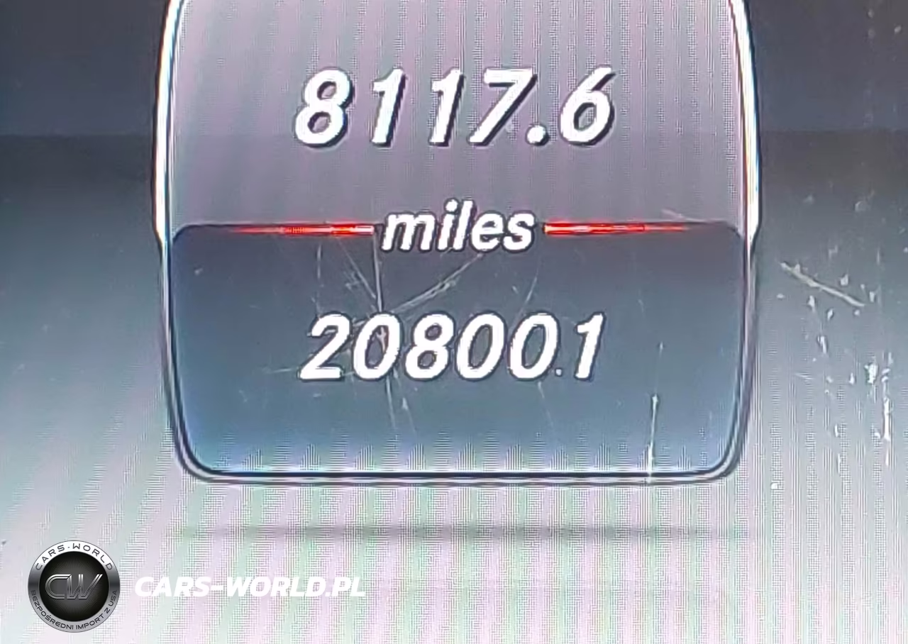 2015 Mercedes-Benz C 300 4Matic VIN:55SWF4KB8FU030371 - 16