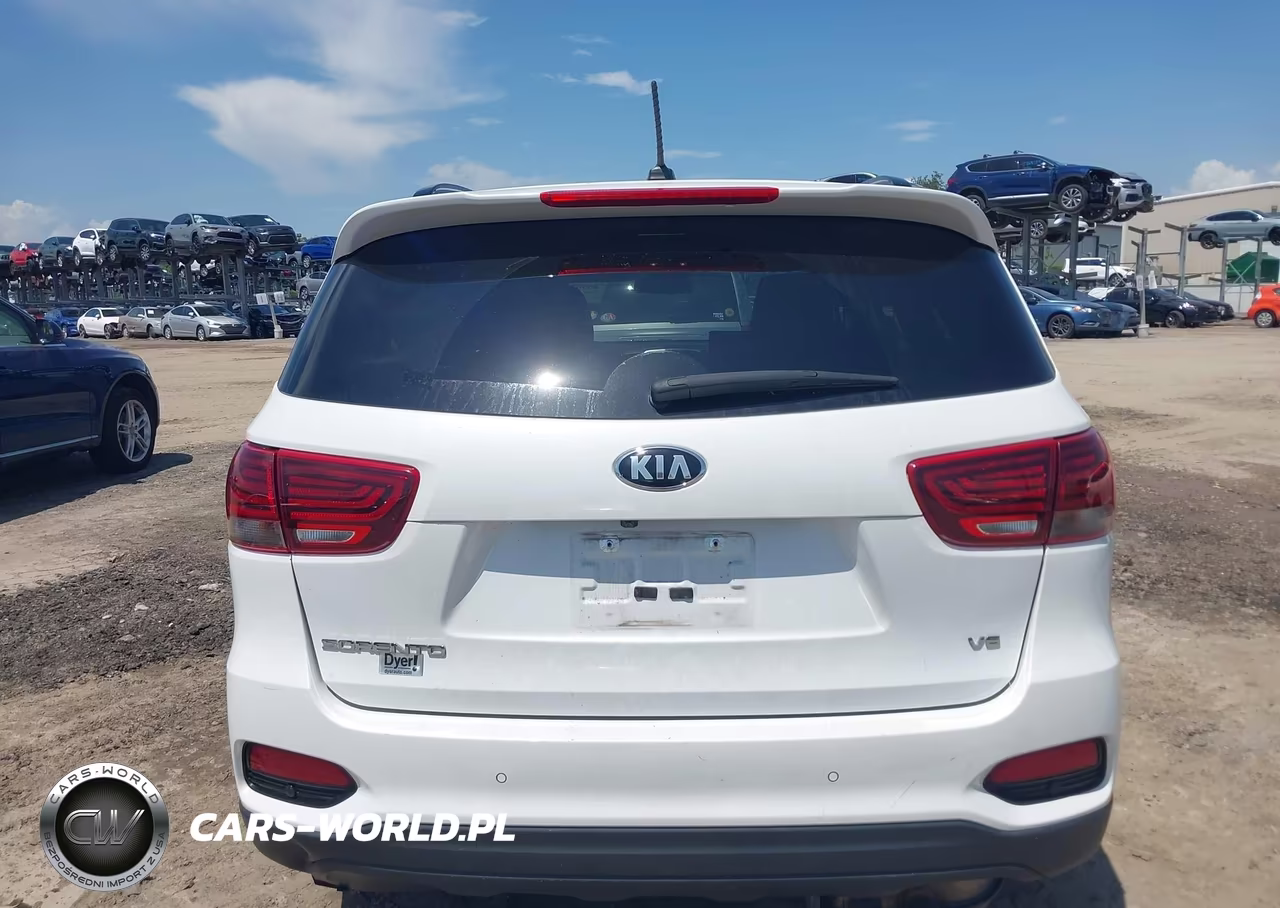 2020 Kia Sorento 3.3L S VIN:5XYPG4A58LG681468 - 16