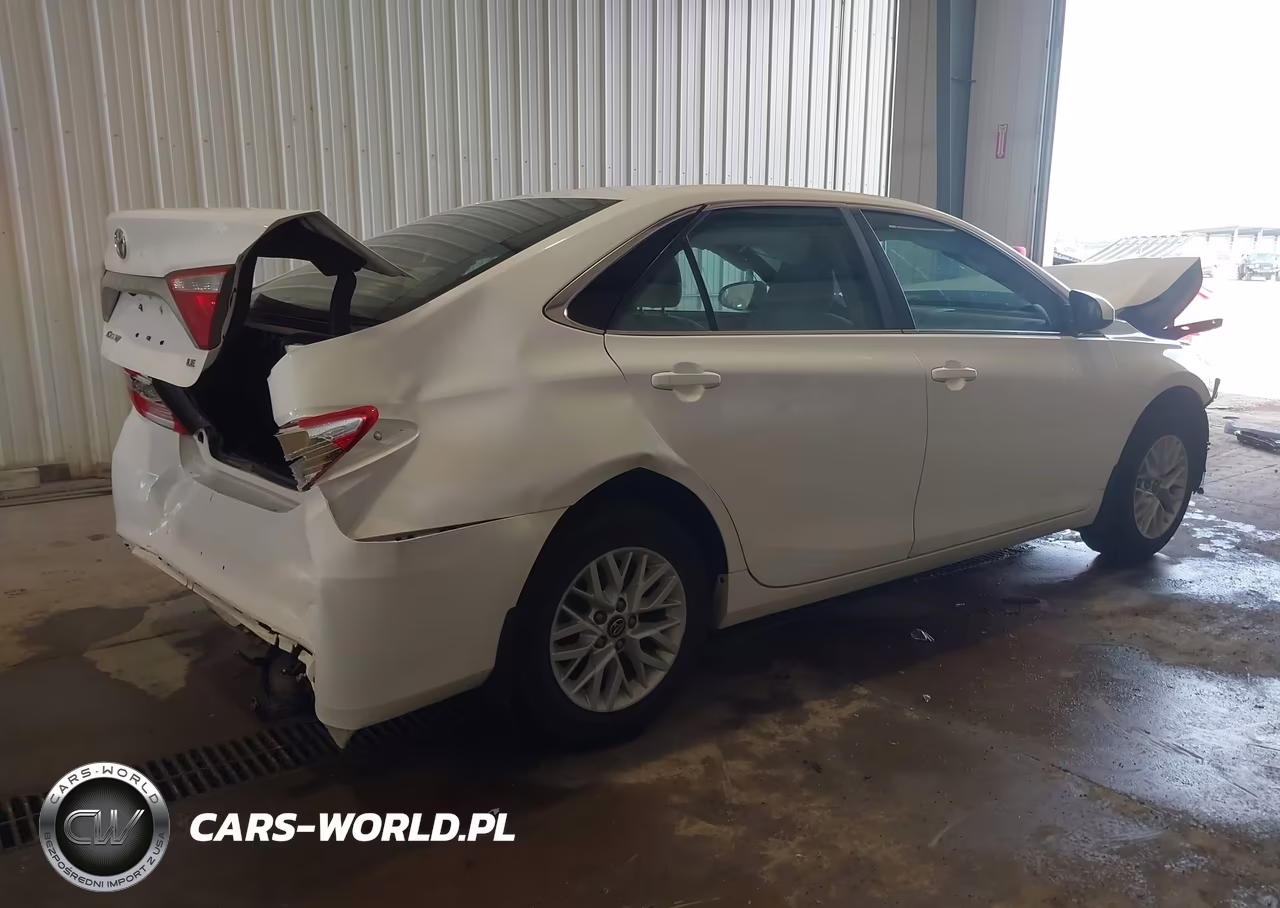 2016 Toyota Camry Le VIN:4T1BF1FKXGU189969 - 4