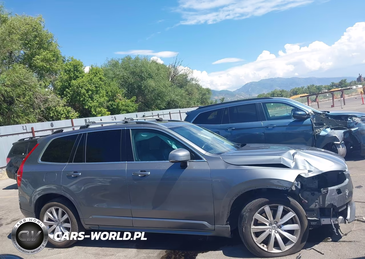 2018 Volvo Xc90 T6 Momentum VIN:YV4A22PK7J1337775 - 13