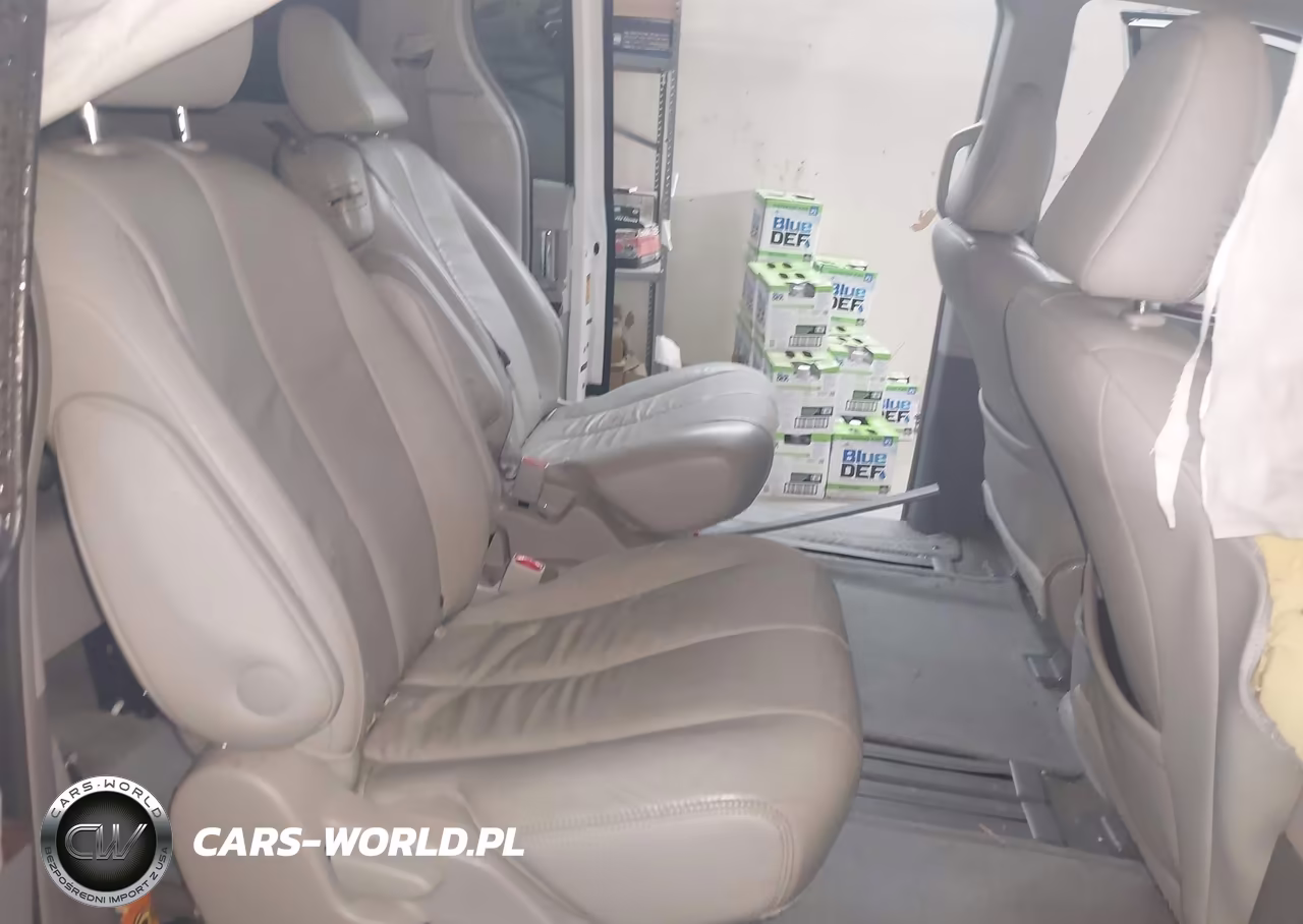 2014 Toyota Sienna Xle V6 8 Passenger VIN:5TDYK3DC5ES475747 - 8