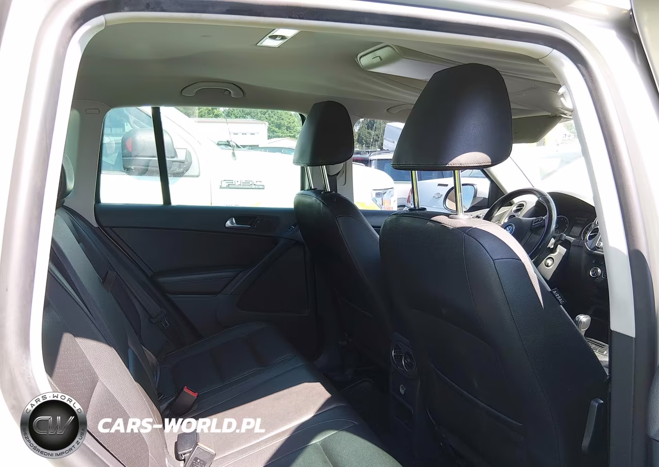 2013 Volkswagen Tiguan Se VIN:WVGBV3AX2DW559717 - 8