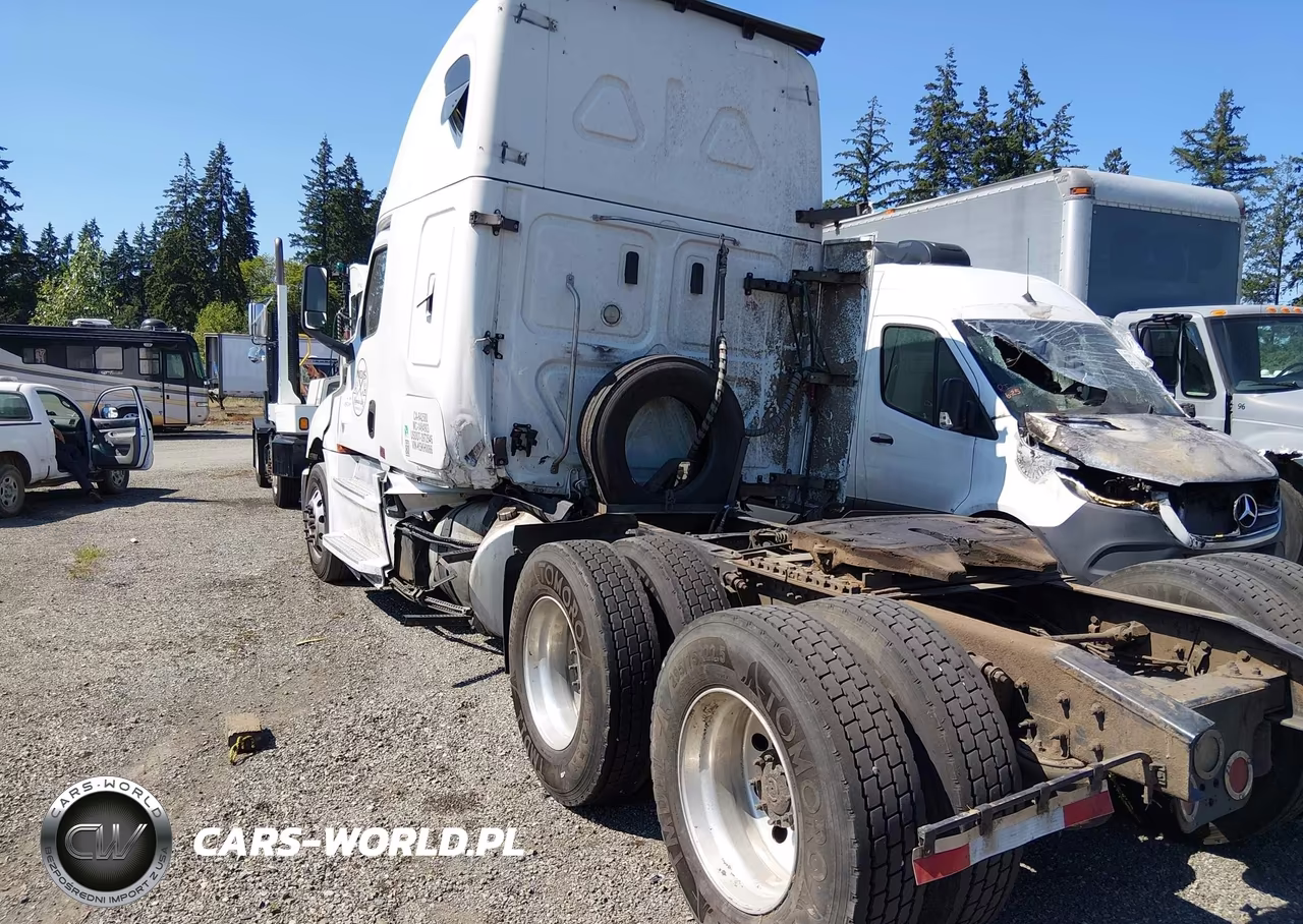 2019 Freightliner New Cascadia 126 VIN:3AKJHHDR4KSKH0086 - 3