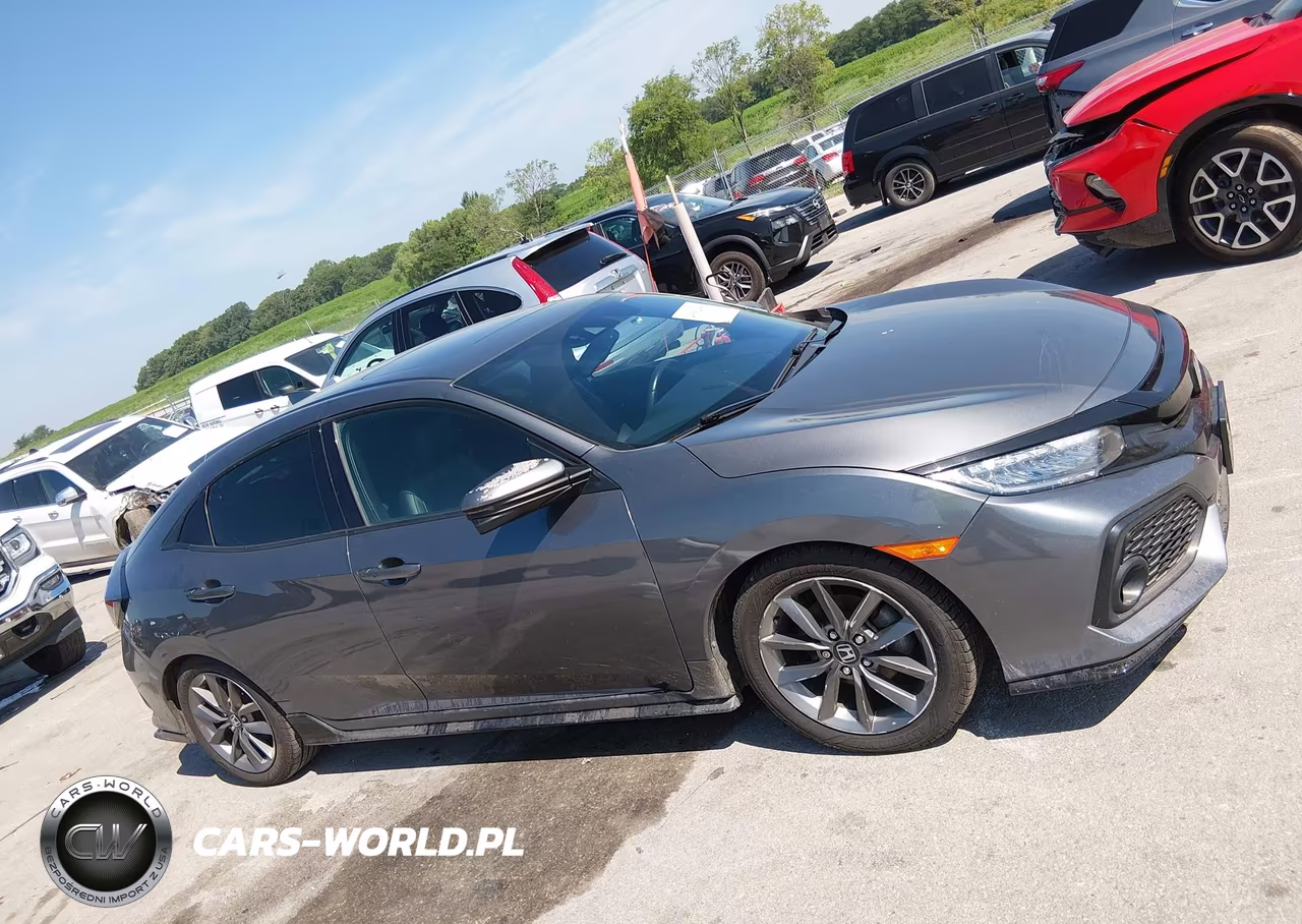 2018 Honda Civic Sport Touring VIN:SHHFK7H98JU223985 - 13
