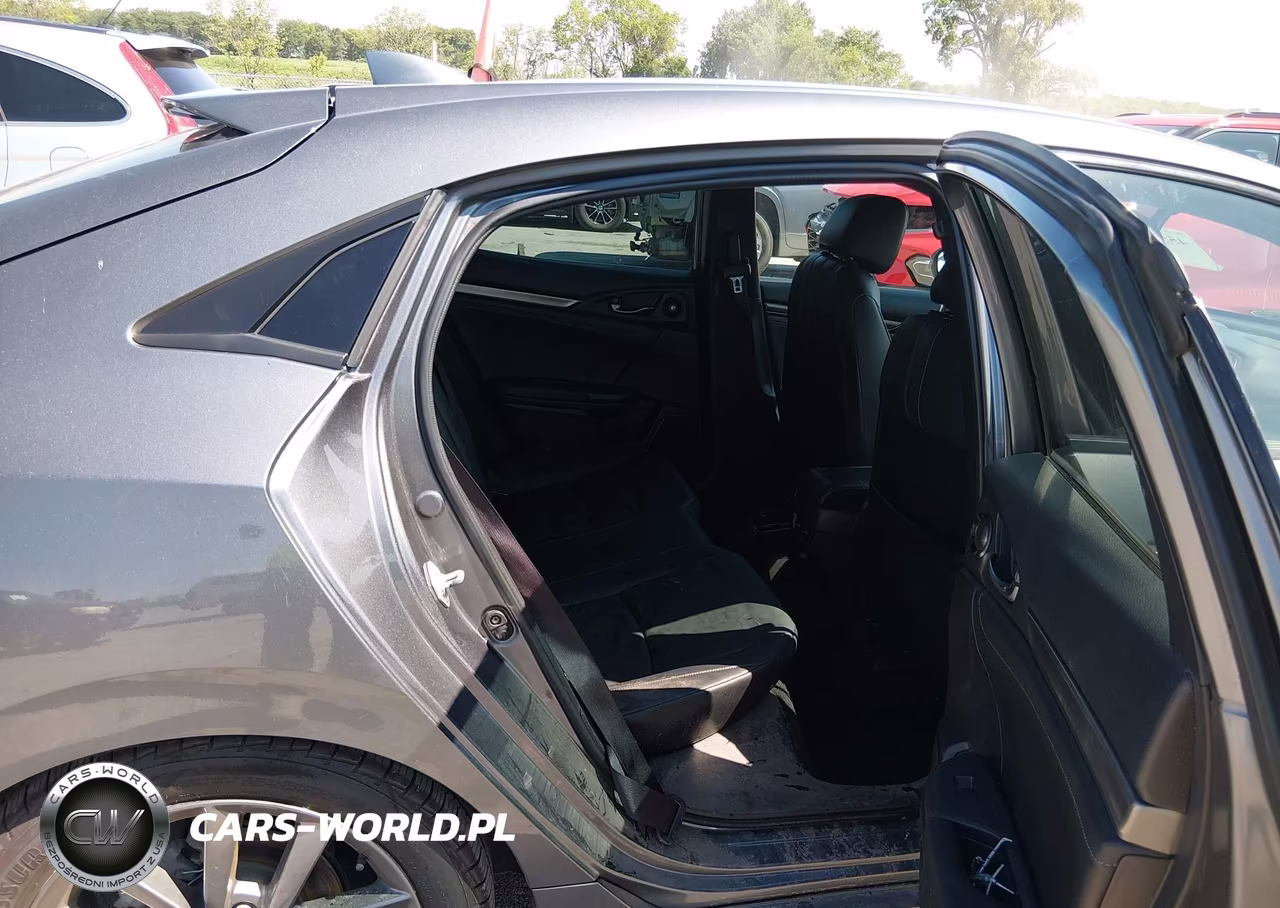 2018 Honda Civic Sport Touring VIN:SHHFK7H98JU223985 - 8