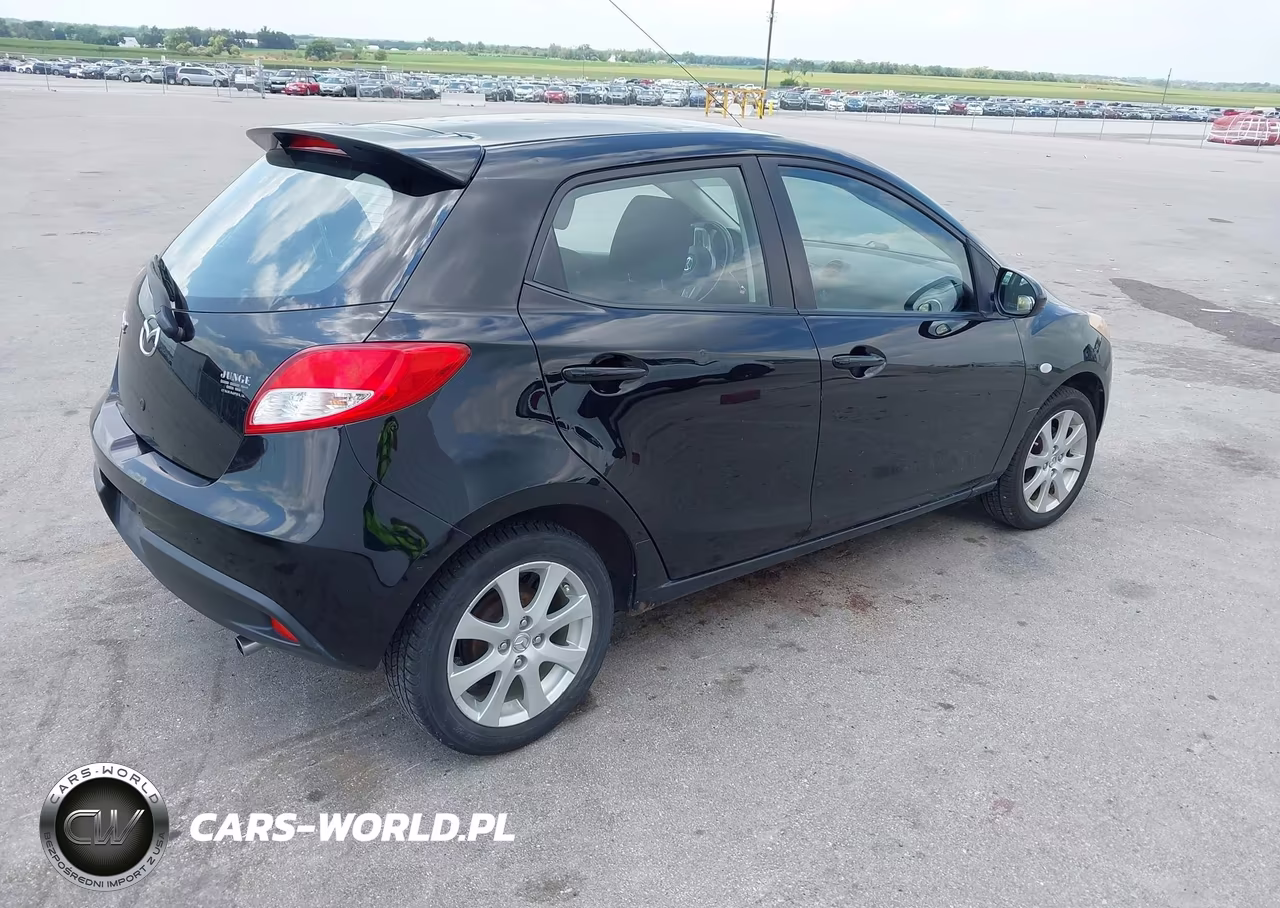 2011 Mazda Mazda2 Touring VIN:JM1DE1HY9B0127951 - 4
