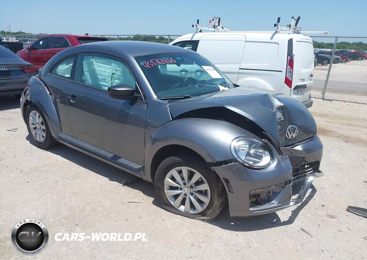 2018 Volkswagen Beetle 2.0T Coast-2.0T S – zdjęcie 1 z 17