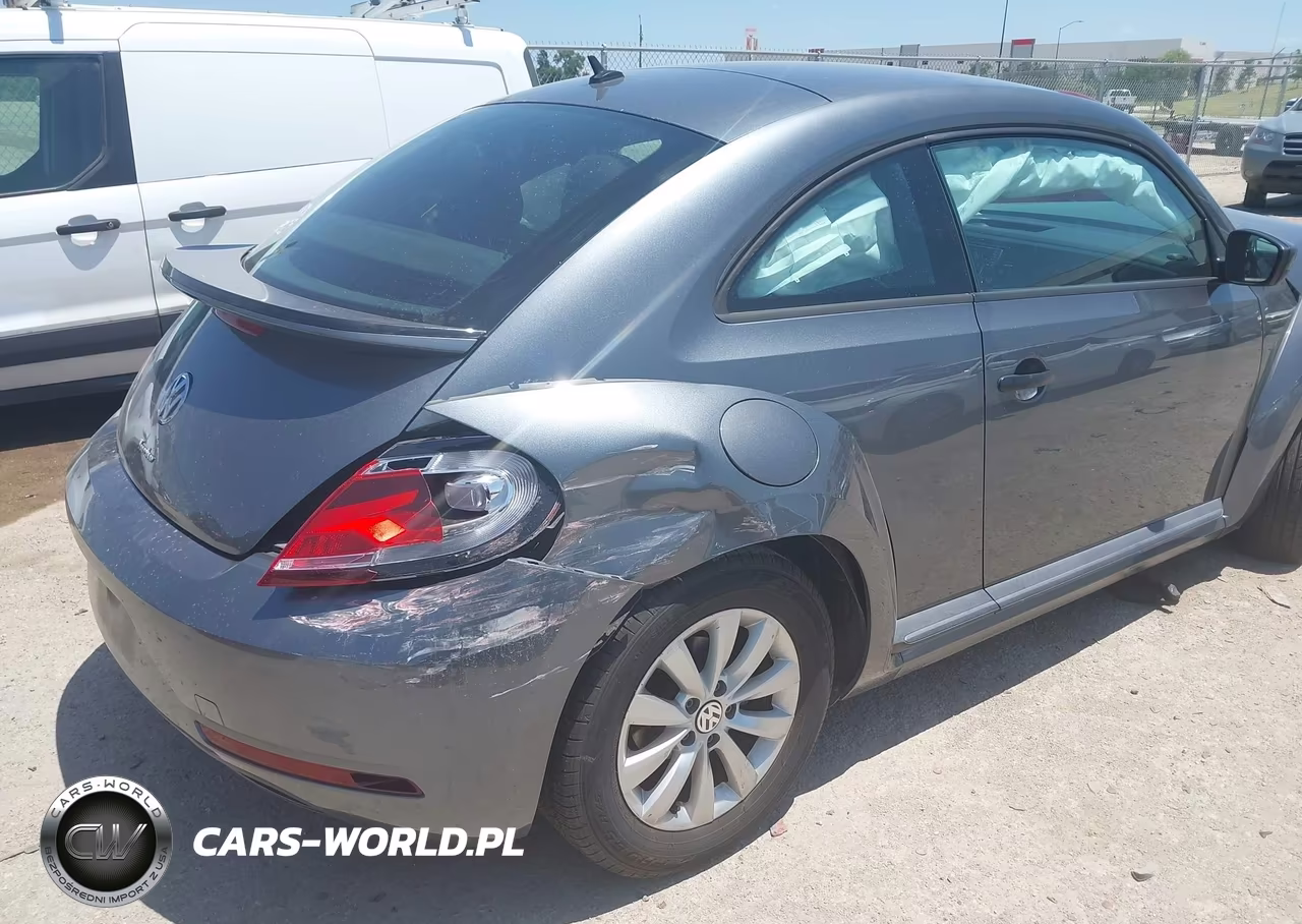 2018 Volkswagen Beetle 2.0T Coast-2.0T S VIN:3VWFD7AT2JM714577 - 17