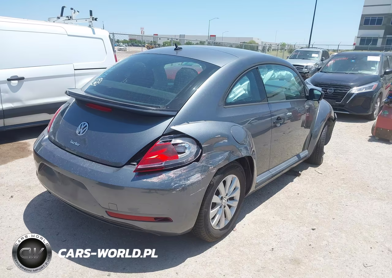 2018 Volkswagen Beetle 2.0T Coast-2.0T S VIN:3VWFD7AT2JM714577 - 4