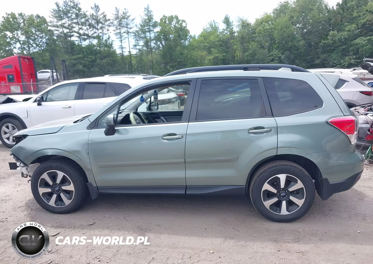 2018 Subaru Forester 2.5I Premium VIN:JF2SJAEC7JH557037 - 14