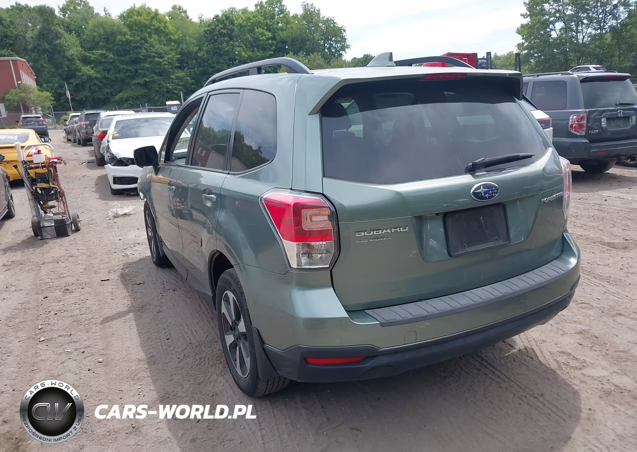 2018 Subaru Forester 2.5I Premium VIN:JF2SJAEC7JH557037 - 3