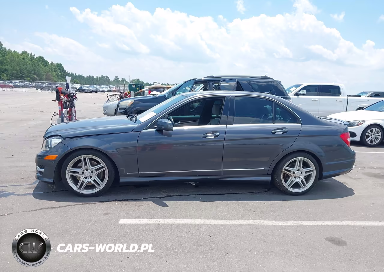 2013 Mercedes-Benz C 350 Sport VIN:WDDGF5HB9DR277866 - 15