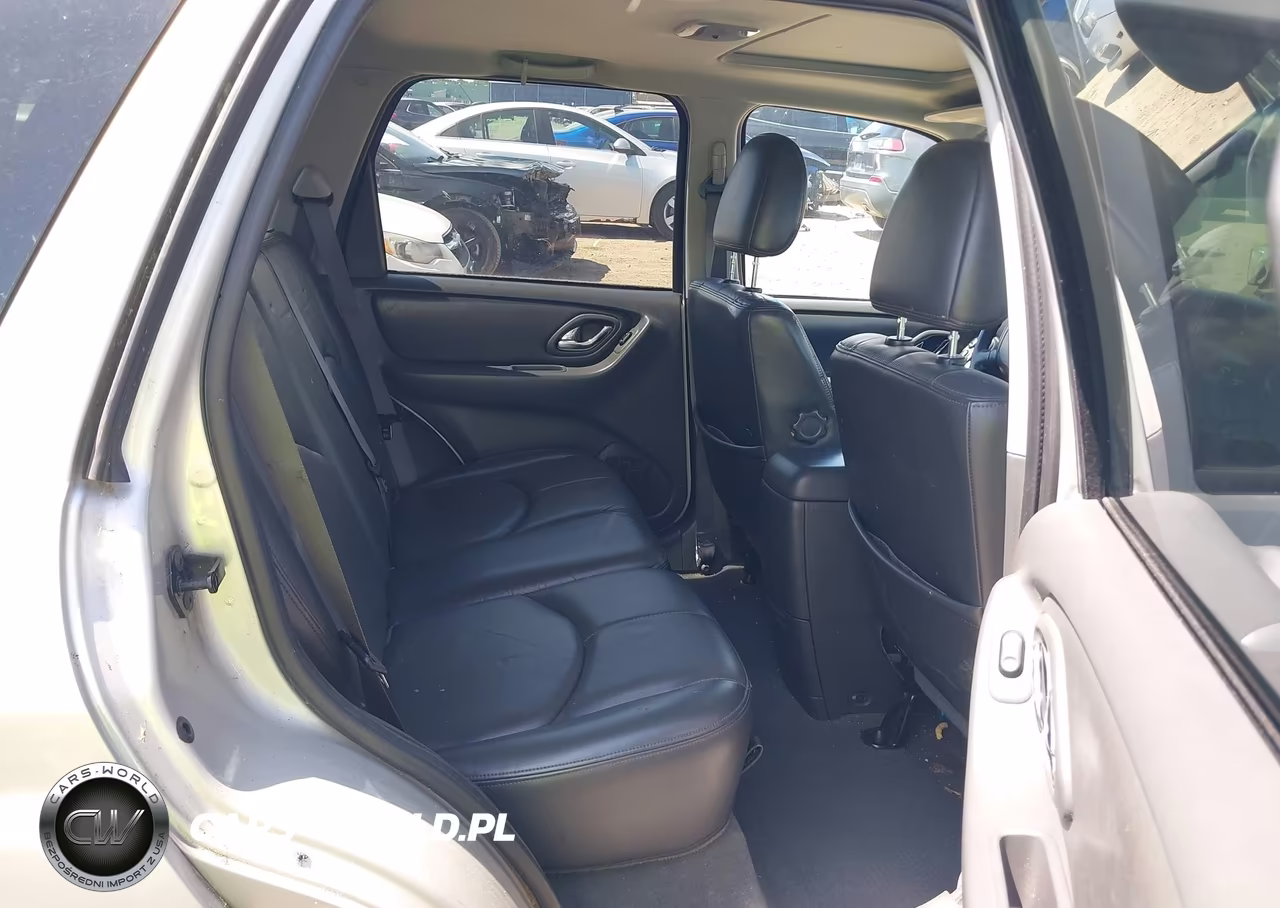 2005 Mazda Tribute S VIN:4F2YZ96135KM27066 - 8