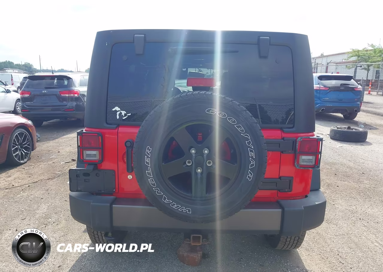 2016 Jeep Wrangler Unlimited Black Bear VIN:1C4BJWDG2GL213959 - 16