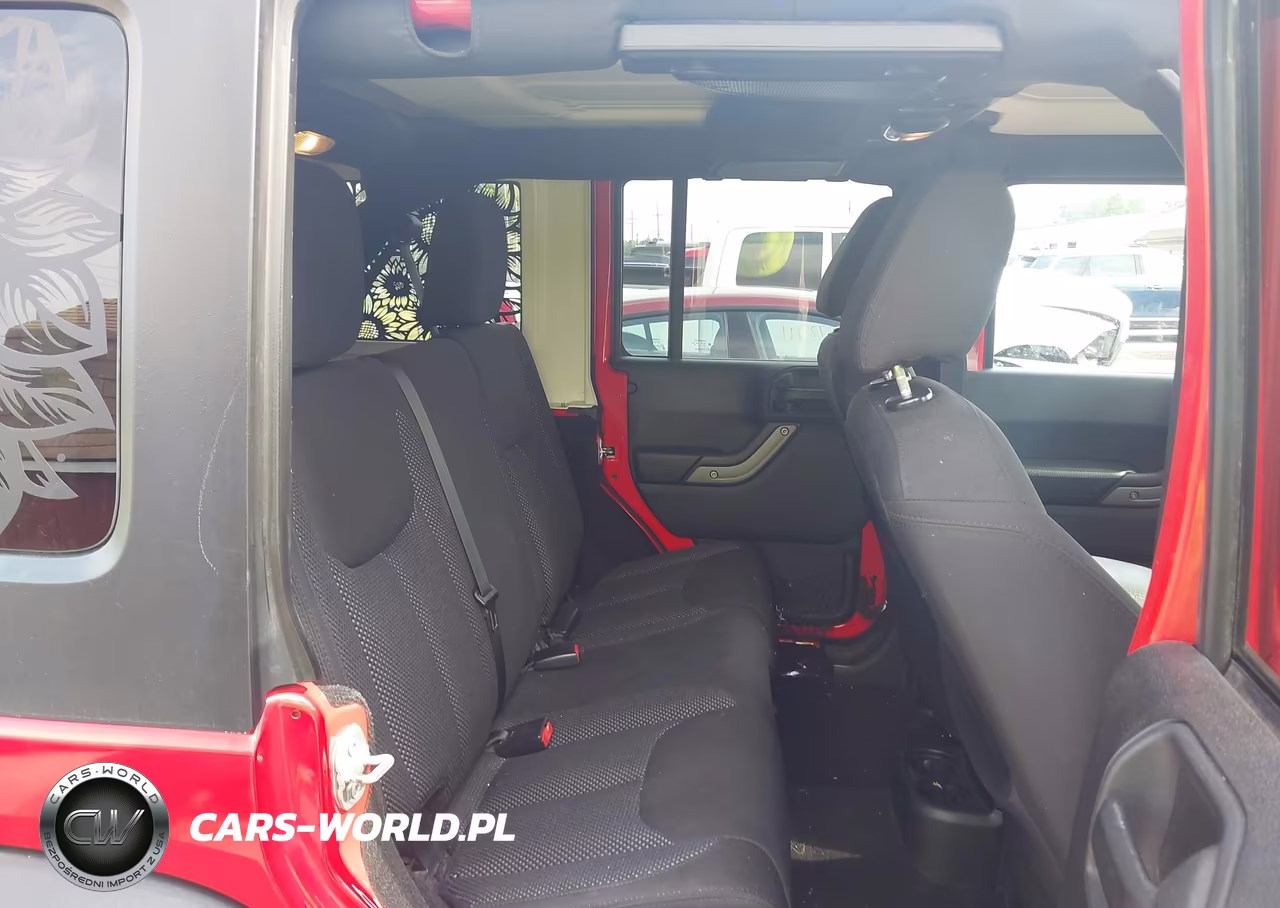 2016 Jeep Wrangler Unlimited Black Bear VIN:1C4BJWDG2GL213959 - 8