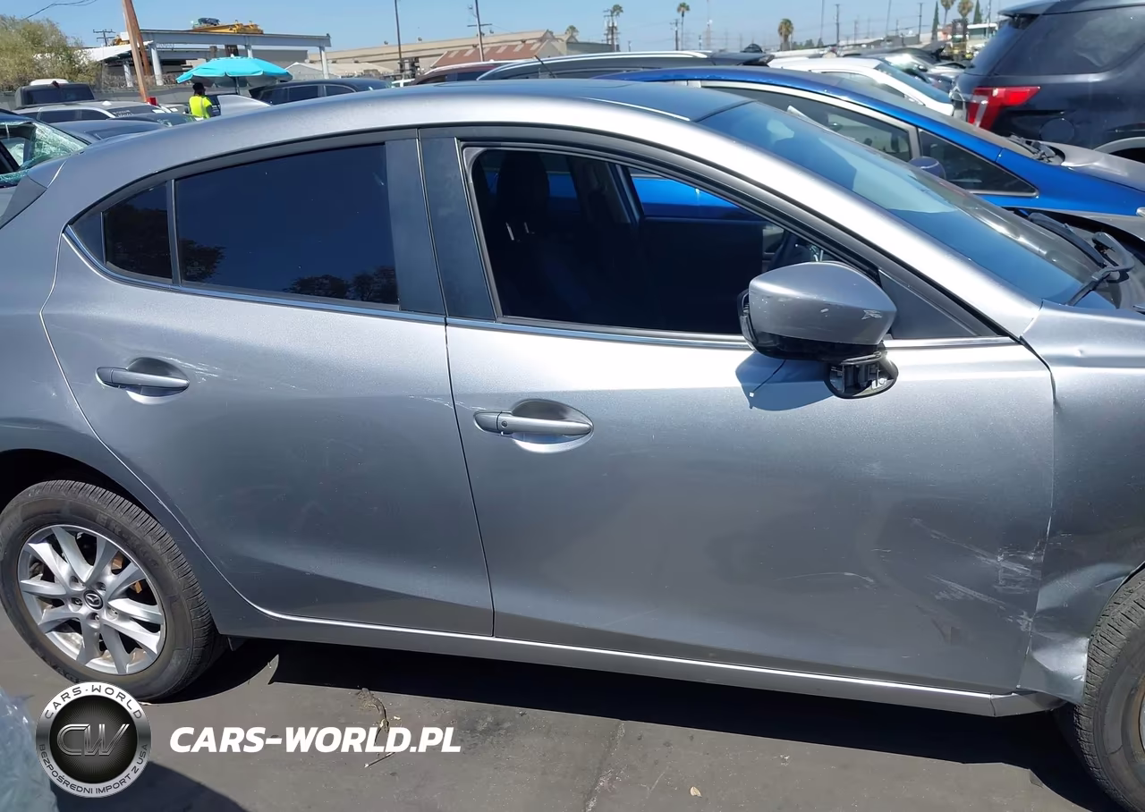 2016 Mazda Mazda3 I Touring VIN:JM1BM1M7XG1349228 - 14
