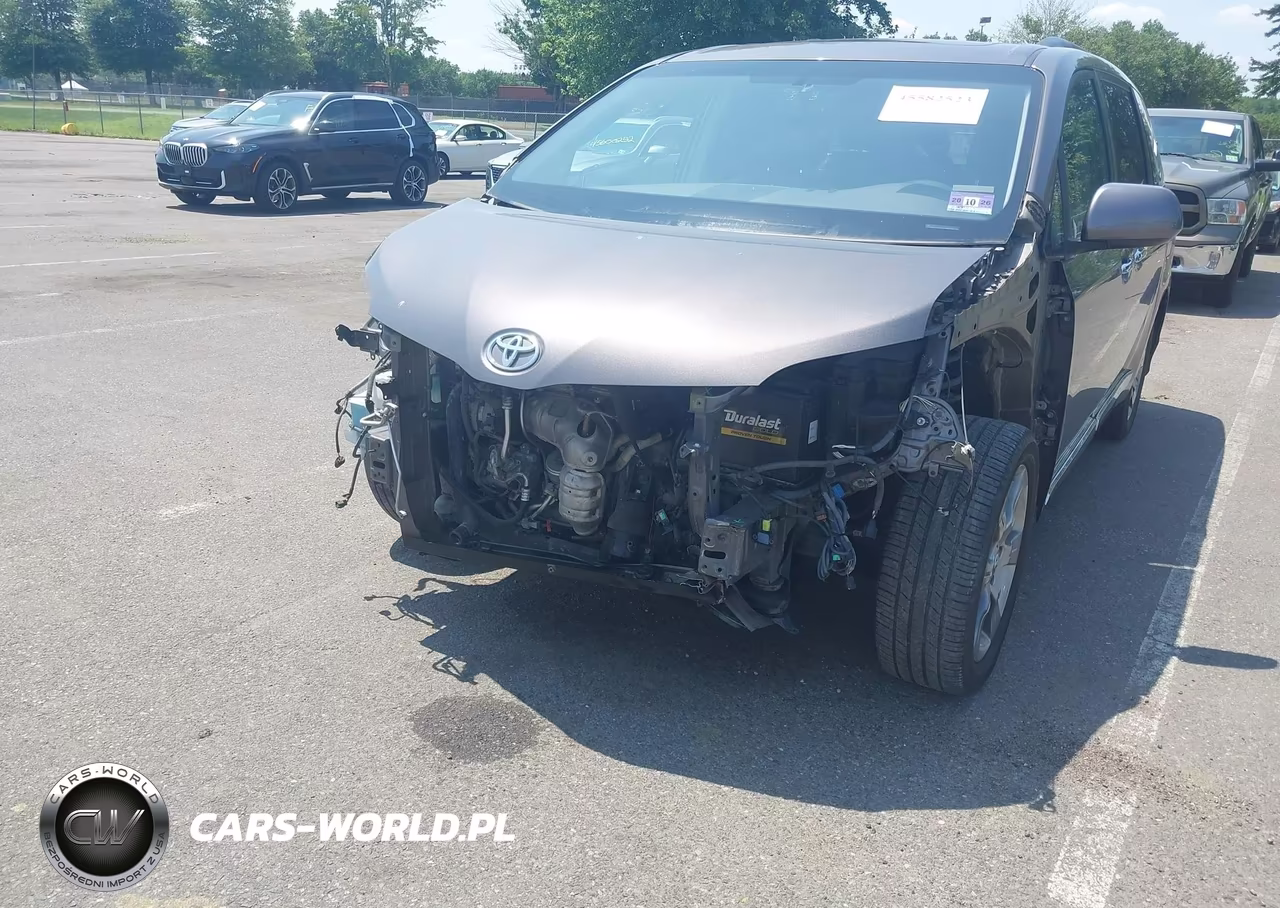 2014 Toyota Sienna Se 8 Passenger VIN:5TDXK3DC2ES497572 - 6