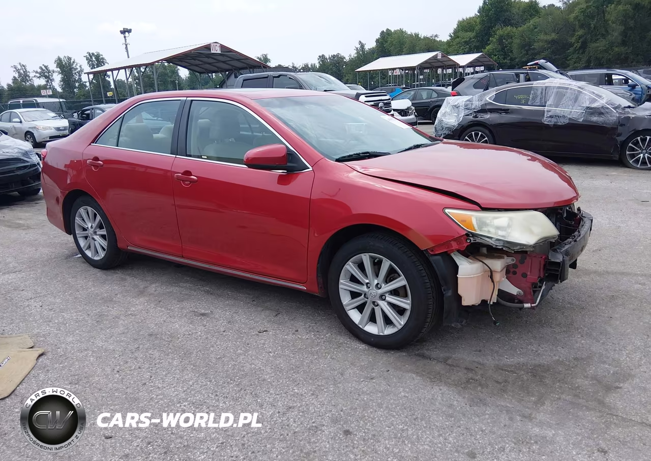 2014 Toyota Camry Xle – zdjęcie 1 z 17