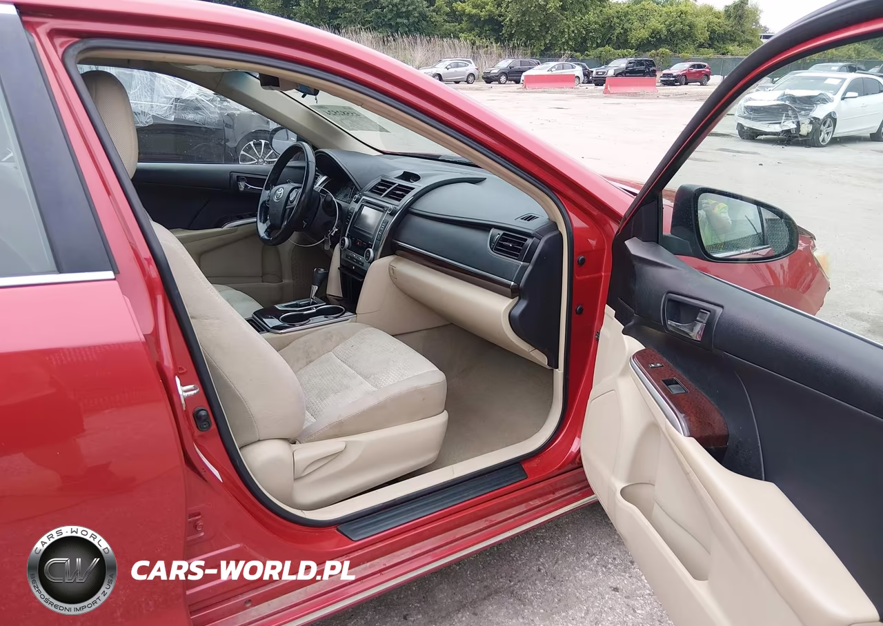 2014 Toyota Camry Xle VIN:4T4BF1FK3ER420049 - 5
