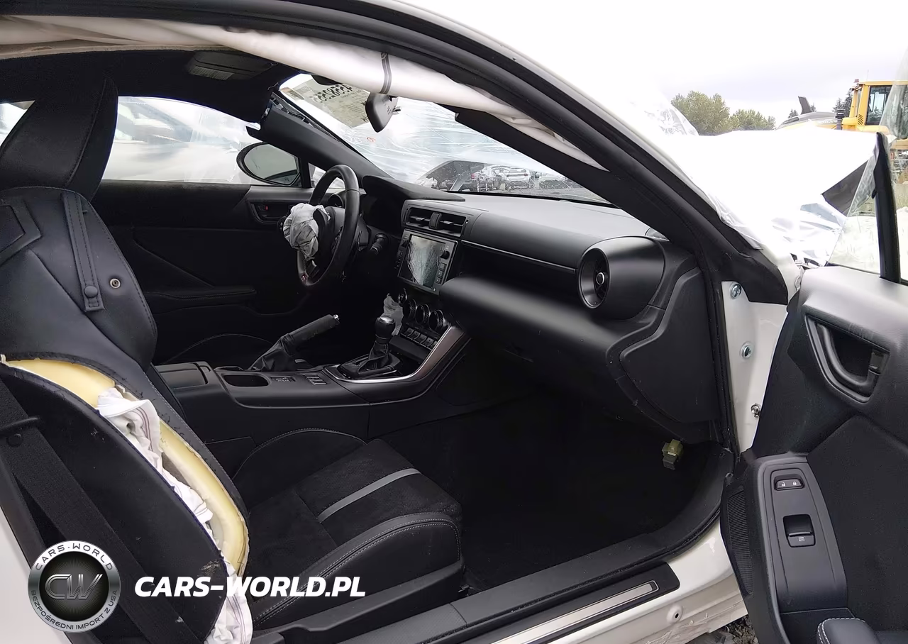 2024 Toyota Gr86 Premium VIN:JF1ZNBE13R8757548 - 18