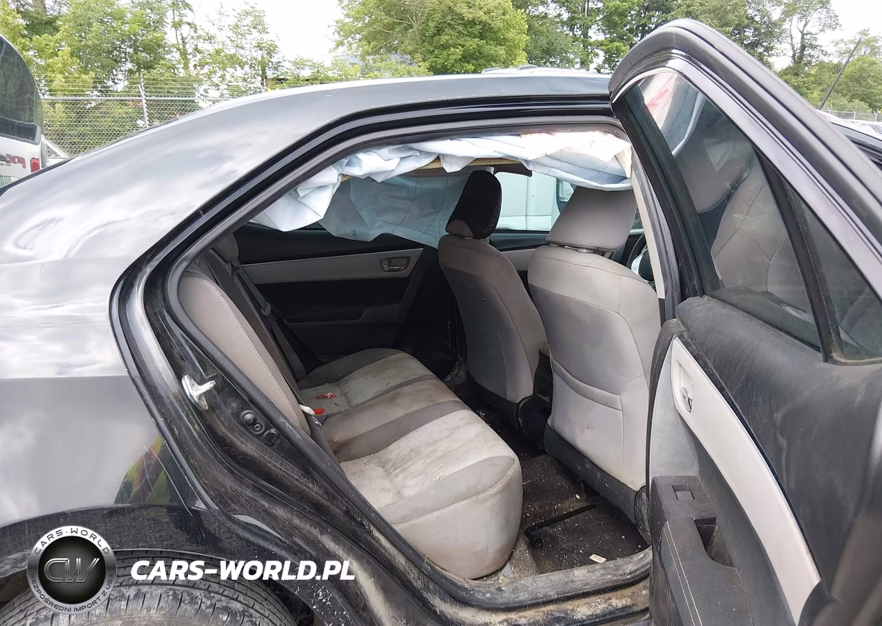2018 Toyota Corolla Le VIN:5YFBURHE6JP844195 - 8