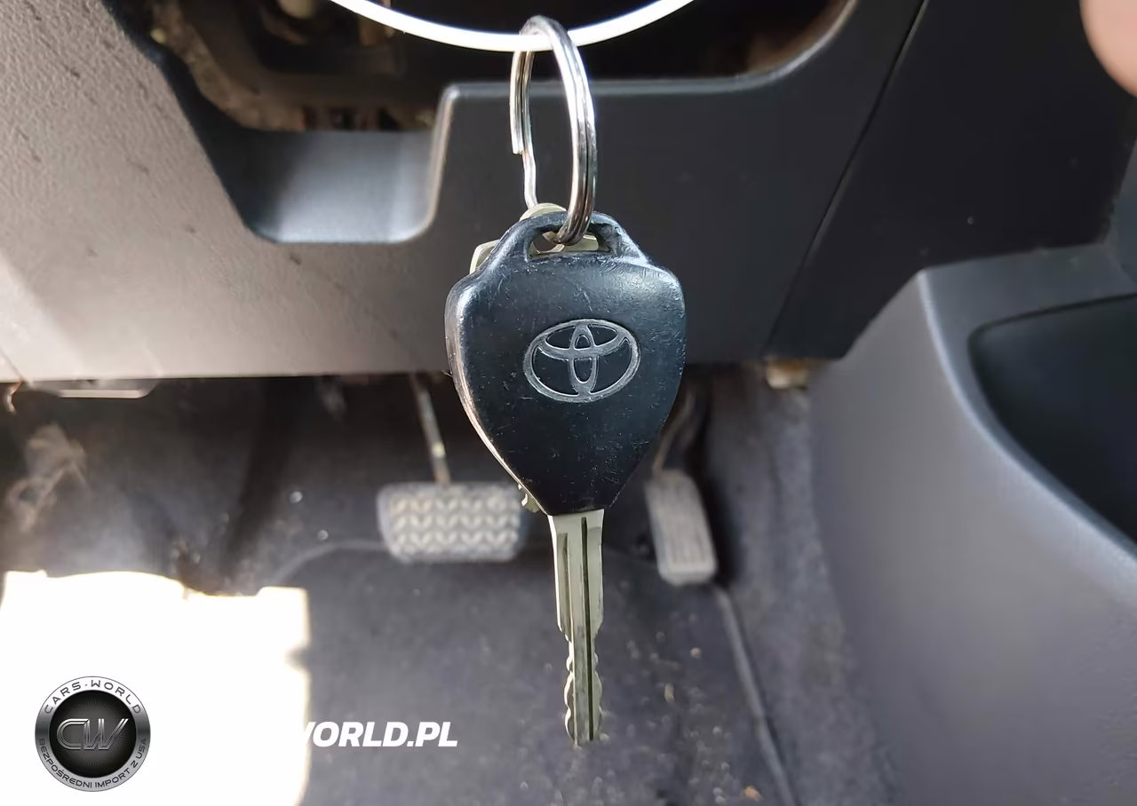 2009 Toyota Yaris VIN:JTDBT903X94061375 - 11