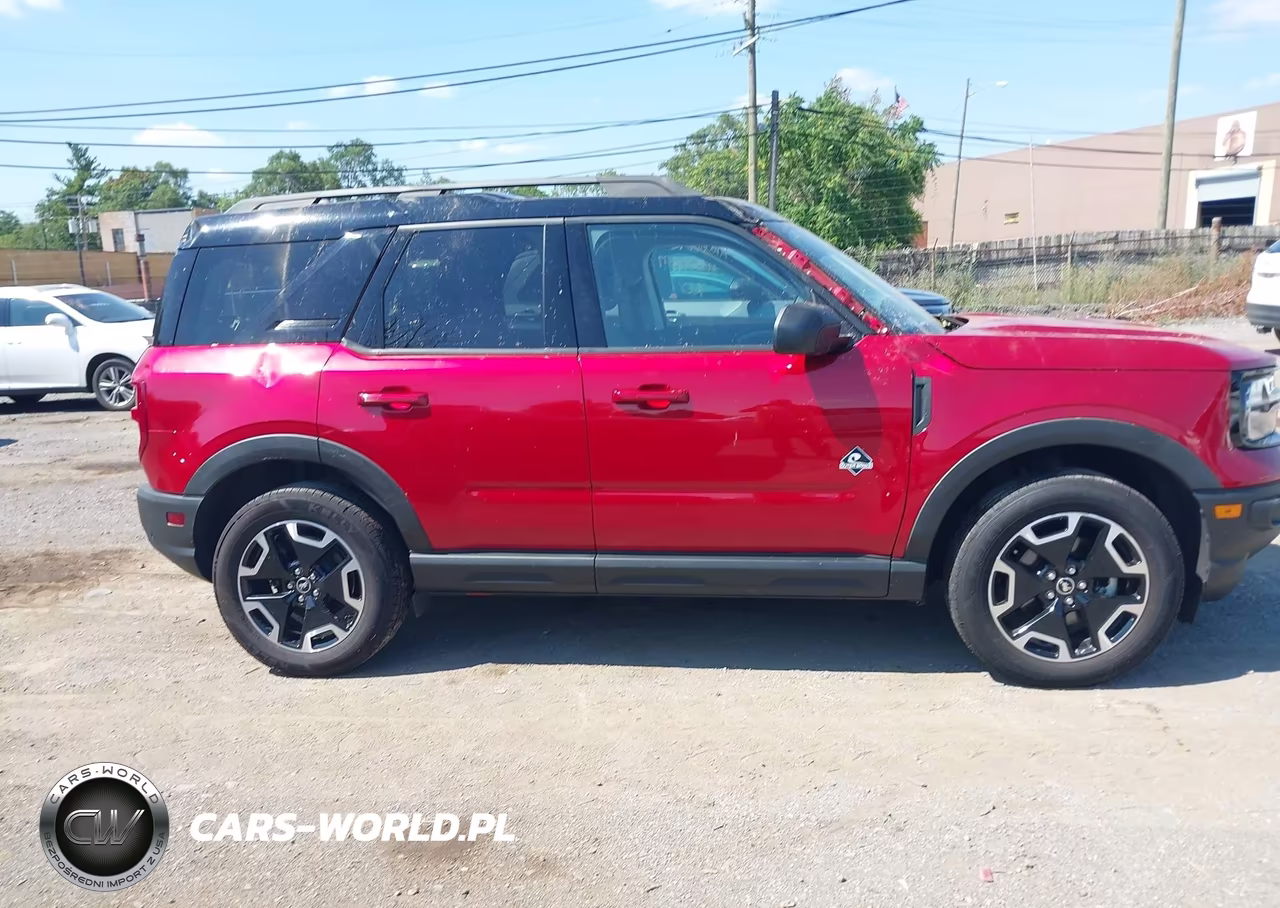 2021 Ford Bronco Sport Outer Banks VIN:3FMCR9C69MRB13583 - 13
