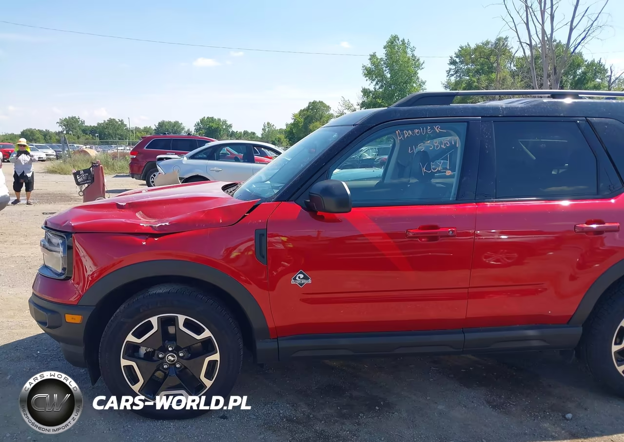 2021 Ford Bronco Sport Outer Banks VIN:3FMCR9C69MRB13583 - 14