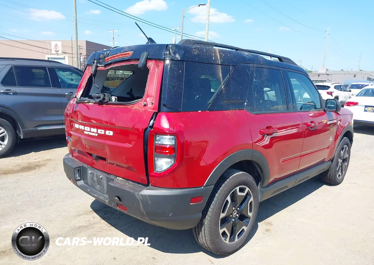 2021 Ford Bronco Sport Outer Banks VIN:3FMCR9C69MRB13583 - 4