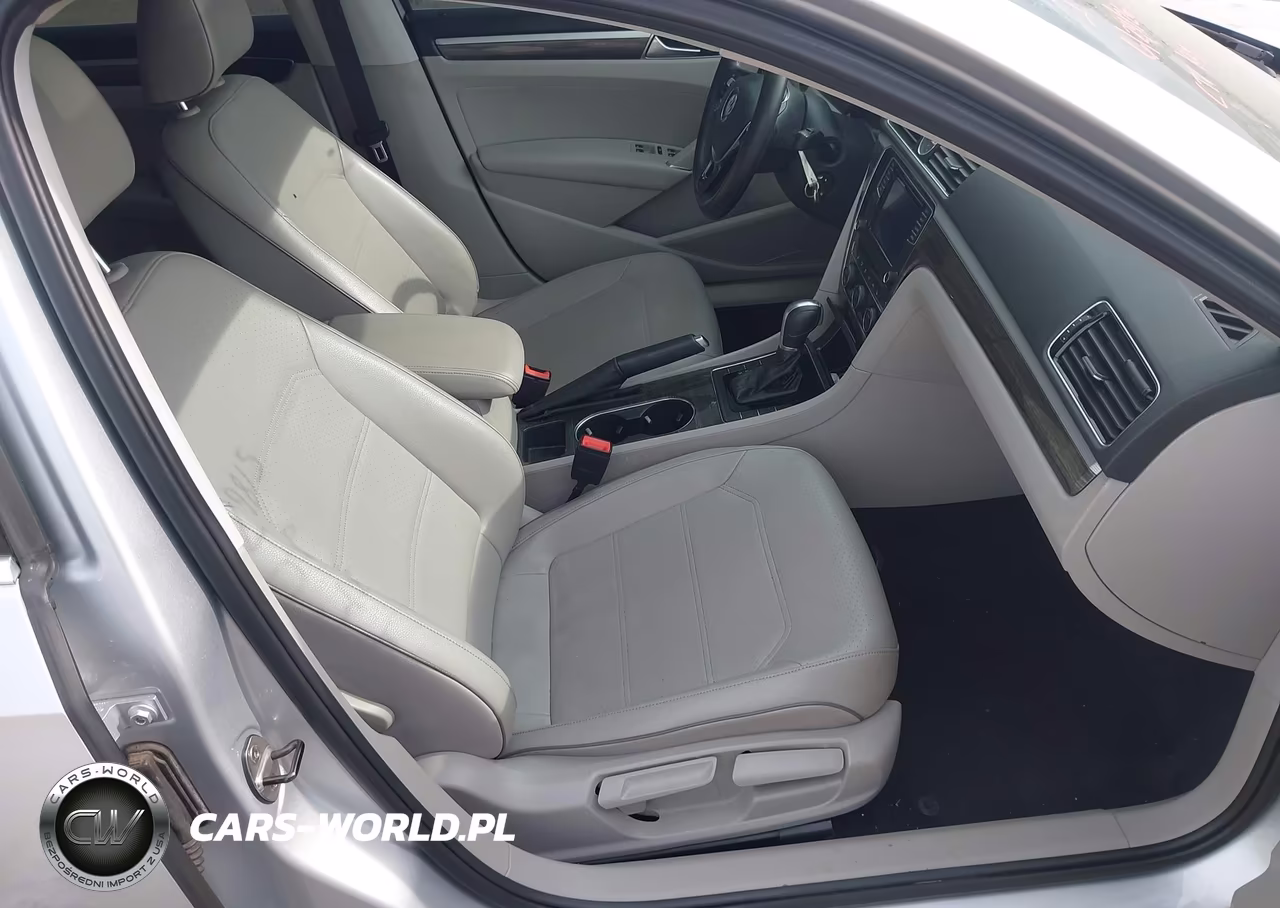 2016 Volkswagen Passat 1.8T Se VIN:1VWBS7A30GC042937 - 5