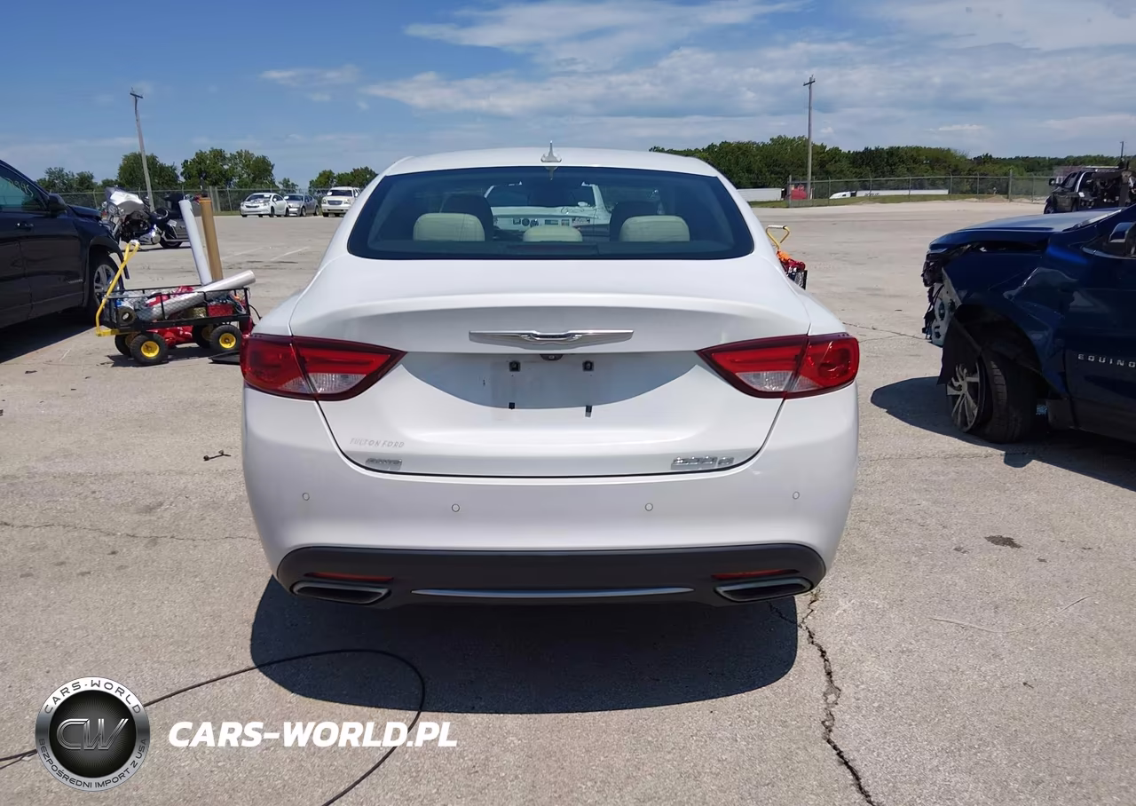 2015 Chrysler 200 C VIN:1C3CCCEG1FN567247 - 16