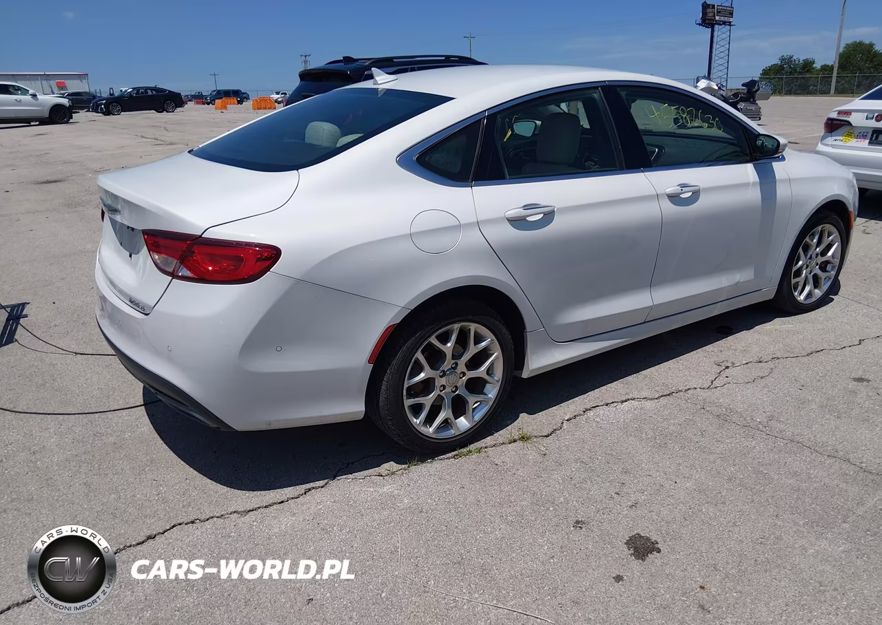 2015 Chrysler 200 C VIN:1C3CCCEG1FN567247 - 4