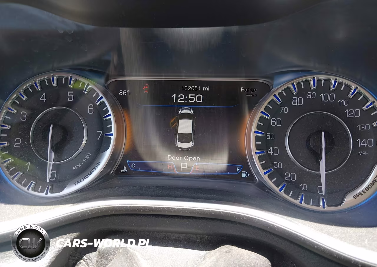 2015 Chrysler 200 C VIN:1C3CCCEG1FN567247 - 7