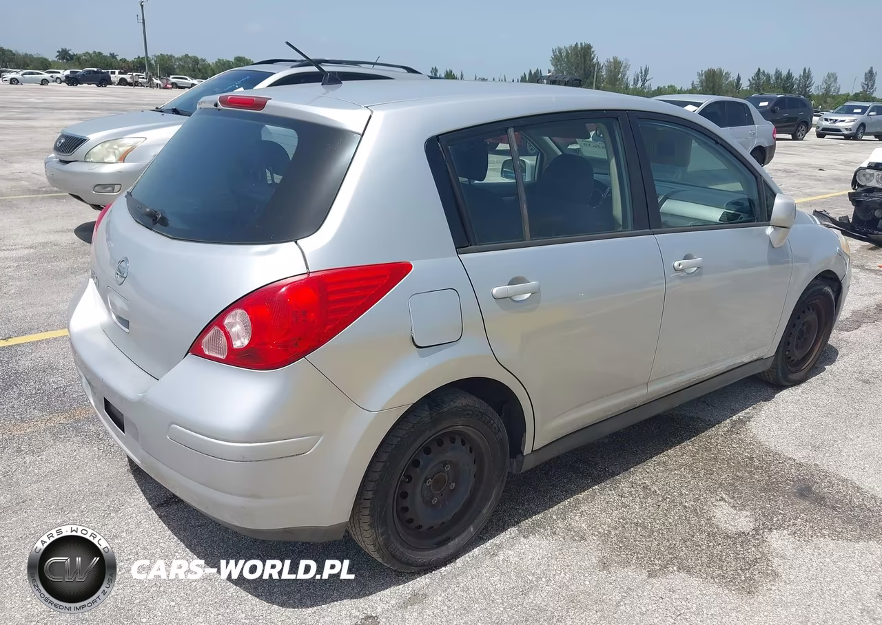 2009 Nissan Versa 1.8S VIN:3N1BC13E99L425605 - 4