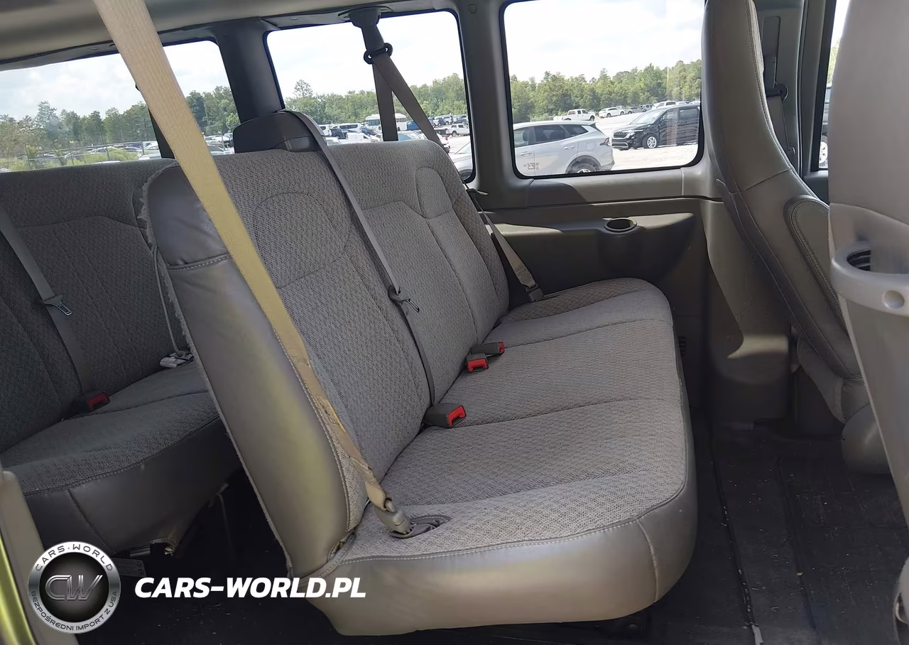 2017 Chevrolet Express 3500 Lt VIN:1GAZGPFF4H1273920 - 8