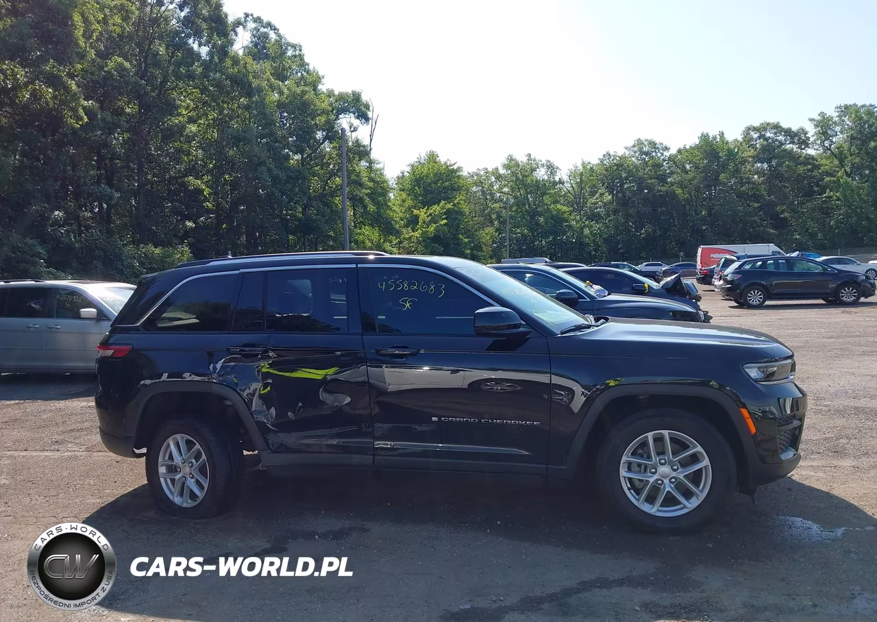 2024 Jeep Grand Cherokee Laredo X 4X4 VIN:1C4RJHAG3RC701660 - 13