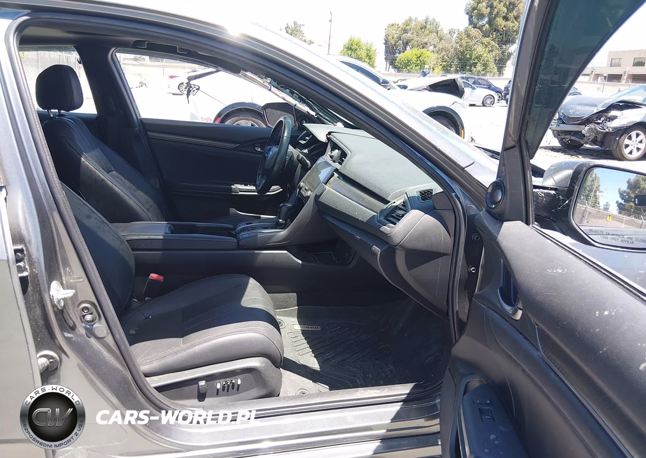 2018 Honda Civic Sport Touring VIN:SHHFK7H91JU407276 - 5