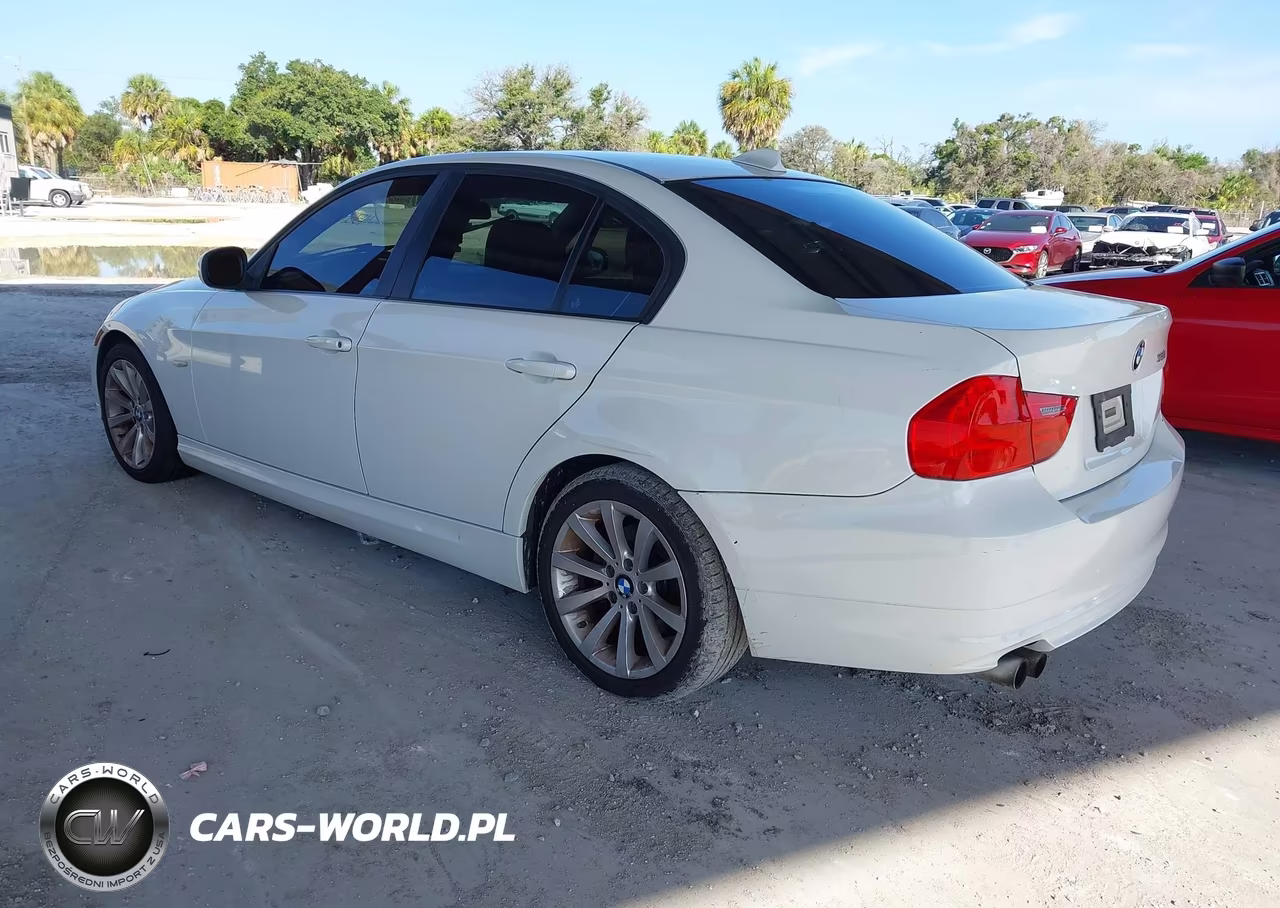 2011 BMW 328I VIN:WBAPH7G5XBNN03037 - 3