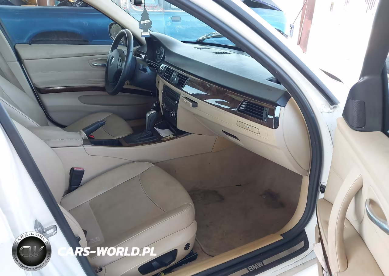 2011 BMW 328I VIN:WBAPH7G5XBNN03037 - 5