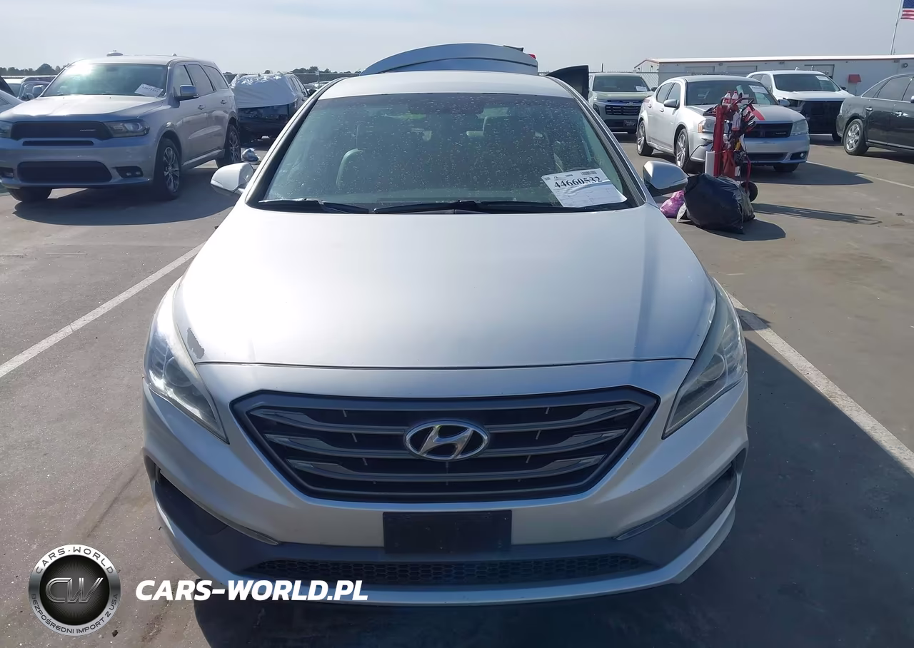 2016 Hyundai Sonata Sport VIN:5NPE34AF4GH424155 - 13