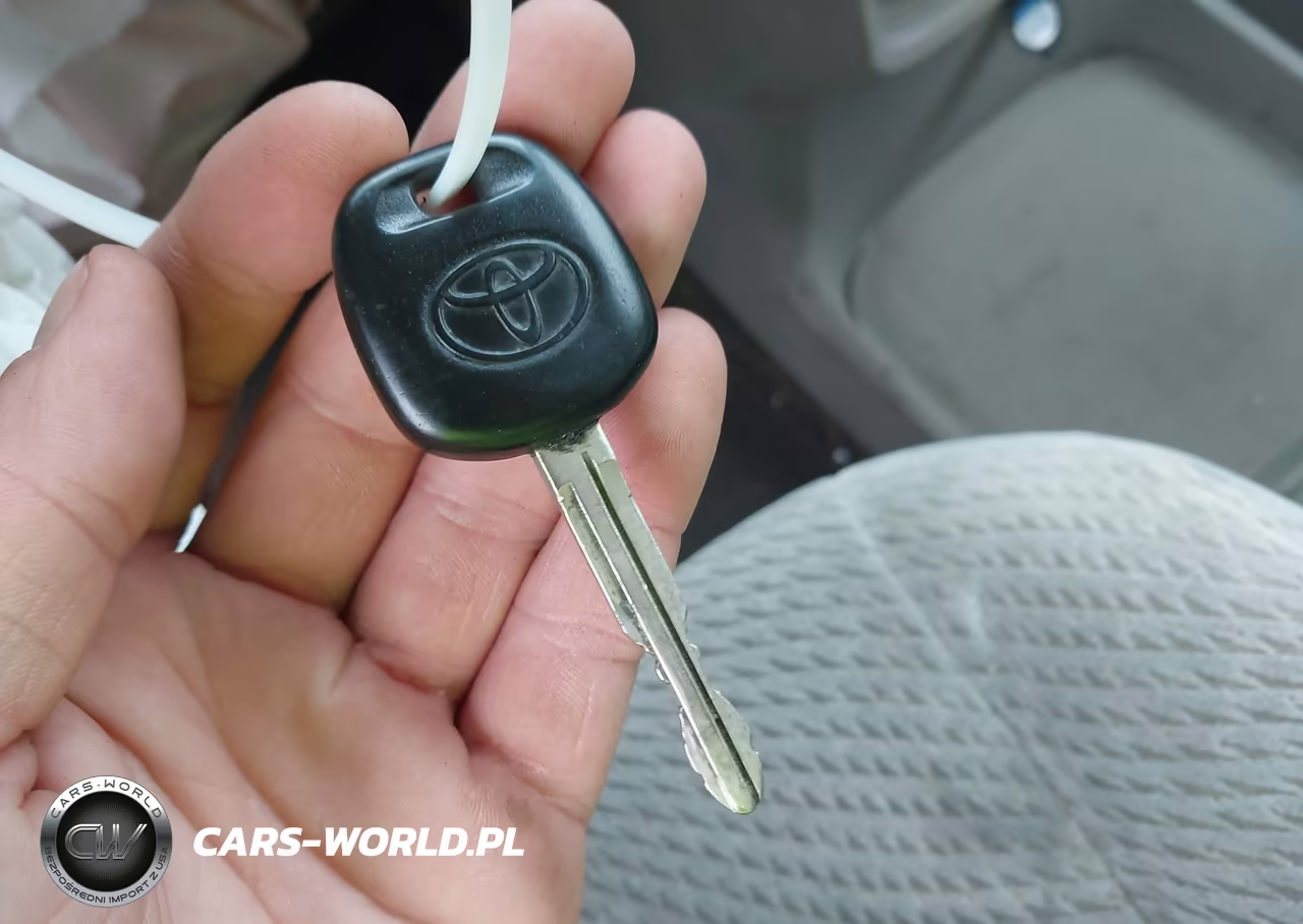 2013 Toyota Sienna Le V6 8 Passenger VIN:5TDKK3DC6DS327420 - 11