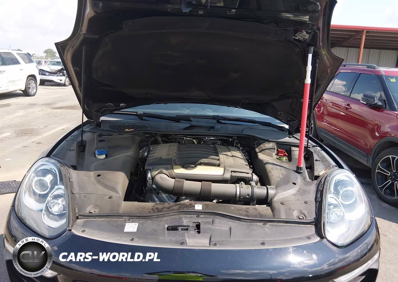 2018 Porsche Cayenne Platinum Edition VIN:WP1AA2A23JKA06067 - 10