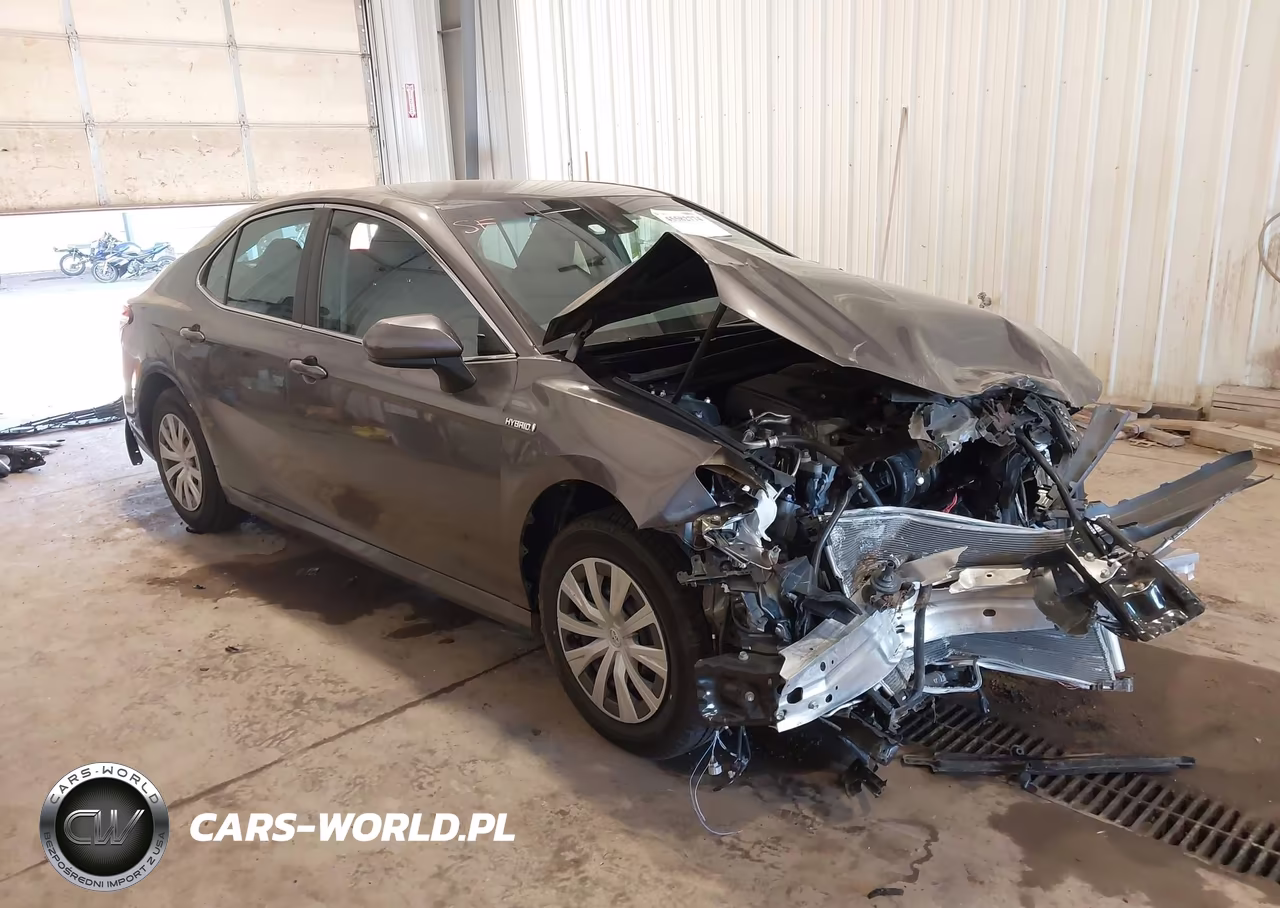2018 Toyota Camry Hybrid Le – zdjęcie 1 z 18