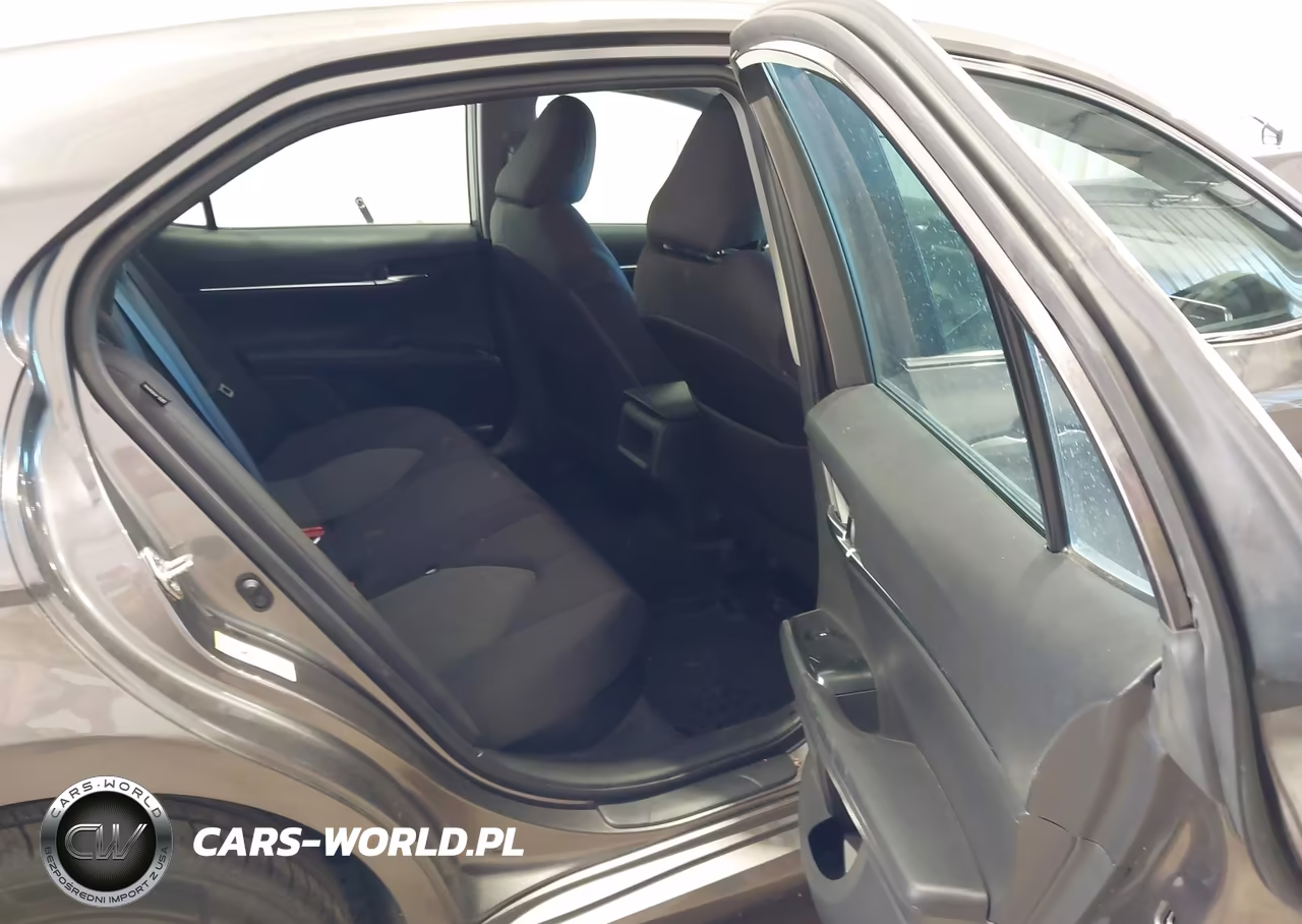 2018 Toyota Camry Hybrid Le VIN:4T1B31HK4JU506707 - 8