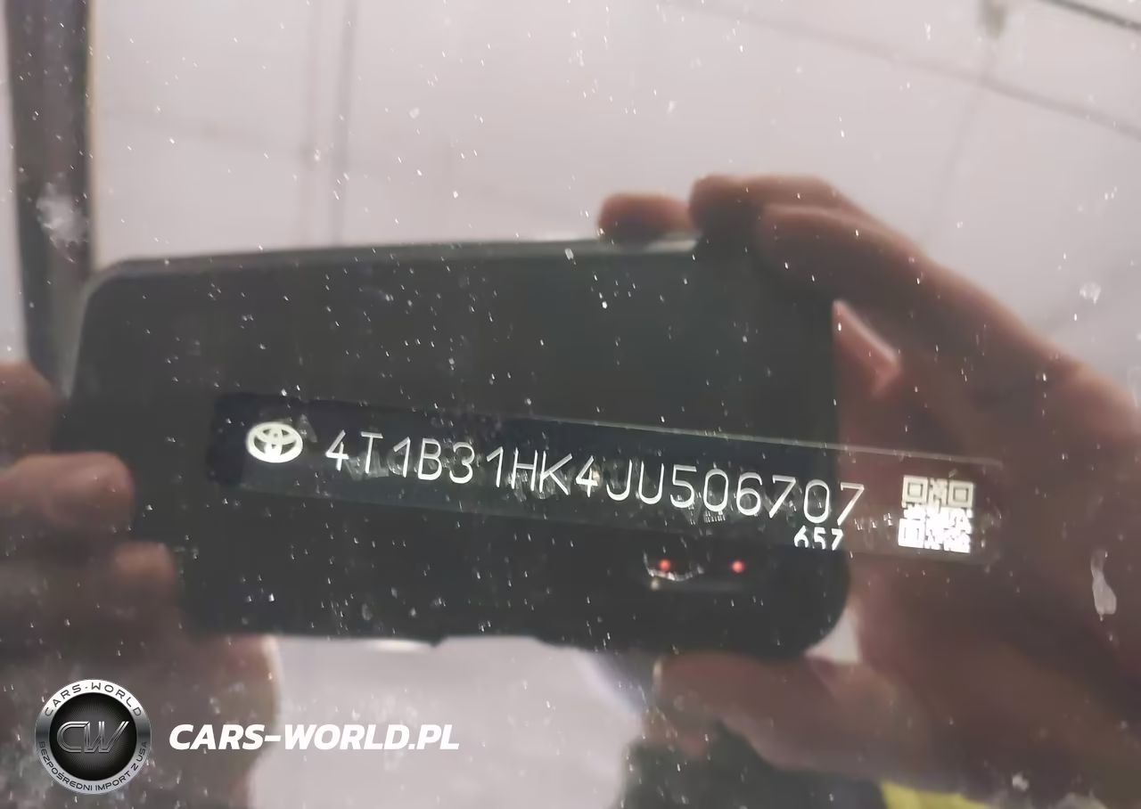 2018 Toyota Camry Hybrid Le VIN:4T1B31HK4JU506707 - 9
