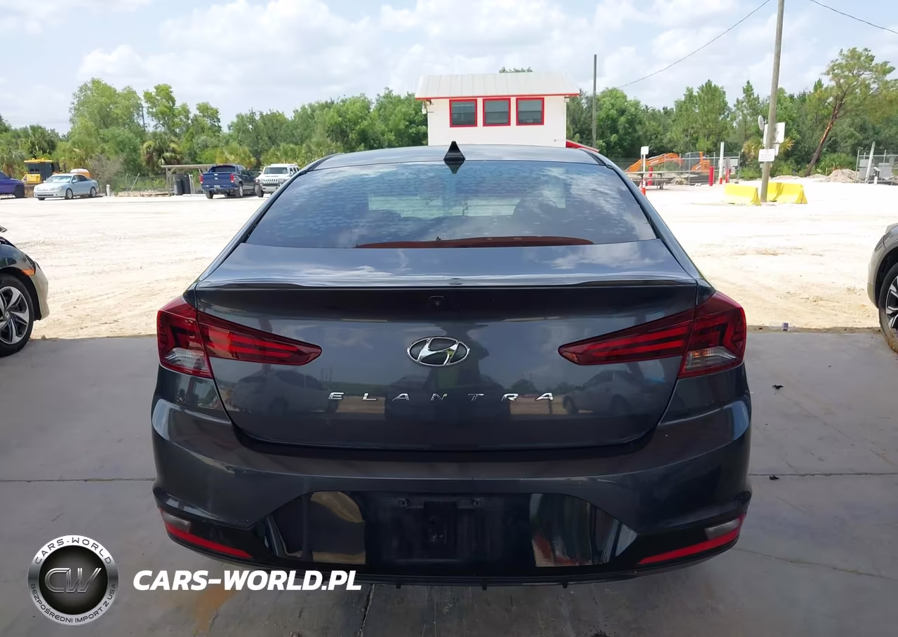 2020 Hyundai Elantra Value Edition VIN:5NPD84LF7LH588004 - 17