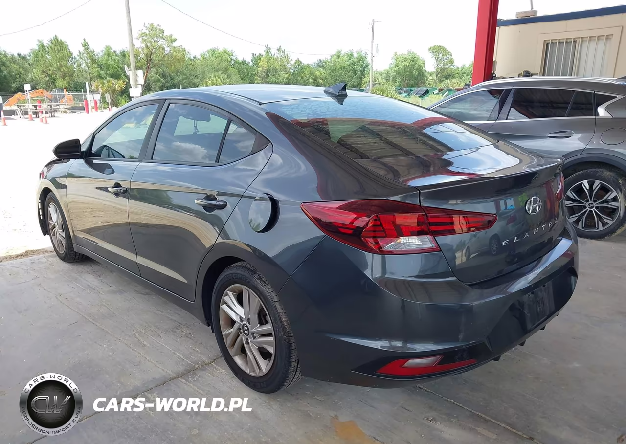 2020 Hyundai Elantra Value Edition VIN:5NPD84LF7LH588004 - 3