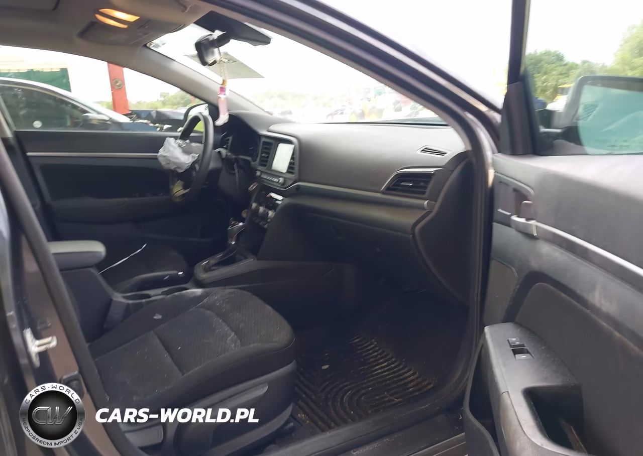 2020 Hyundai Elantra Value Edition VIN:5NPD84LF7LH588004 - 5