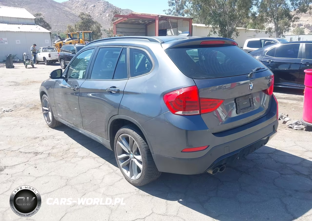 2015 BMW X1 xDrive28I VIN:WBAVL1C51FVY30408 - 3